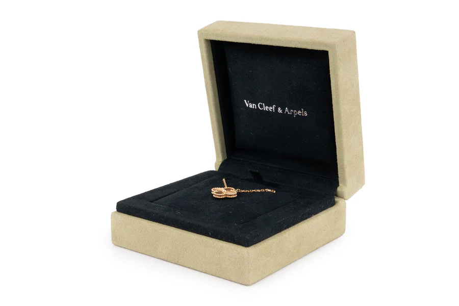 van cleef & arpels vintage alhambra necklace 1 motif yellow gold guilloche